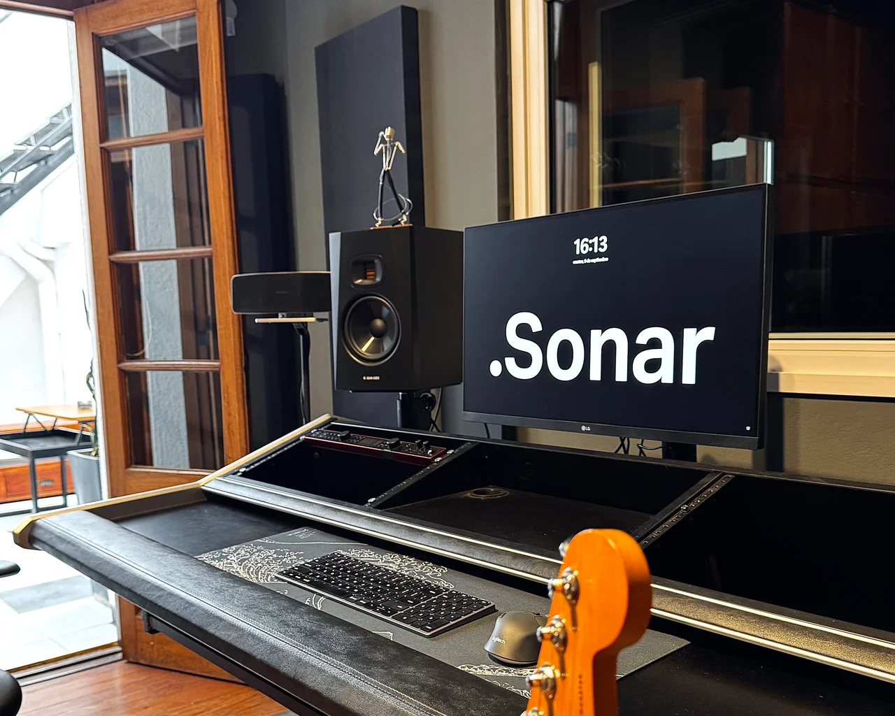 Sala de control en Punto Sonar