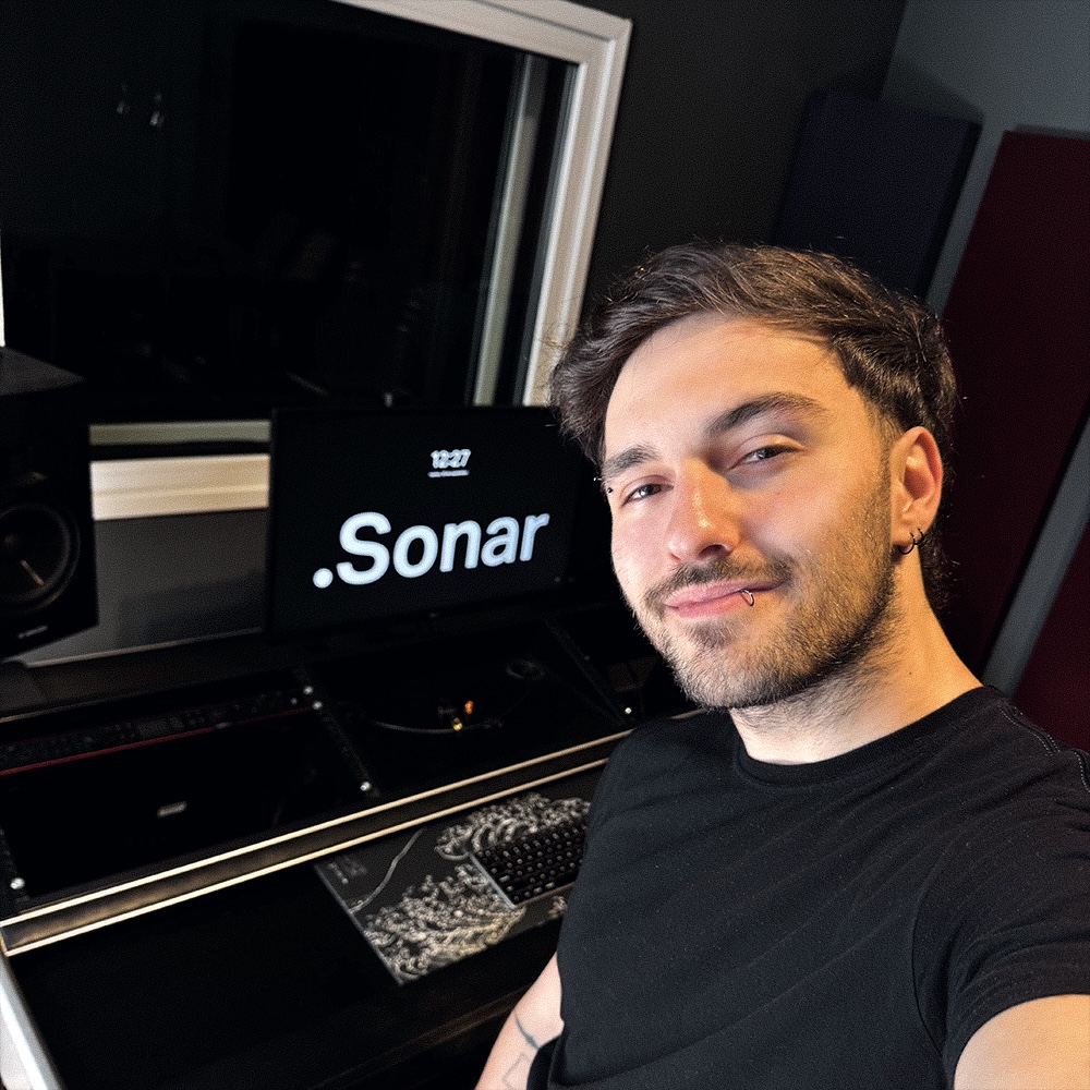 Santi, fundador y productor musical de Punto Sonar